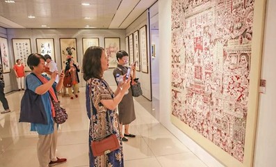 東城區(qū)慶祝中華人民共和國成立70周年書法美術(shù)作品展隆重開幕，文藝創(chuàng)作服務(wù)彰顯時代精神