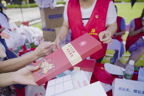 黨員進社區(qū)擺攤，永平街以惠民便民服務(wù)點亮創(chuàng)文新篇章